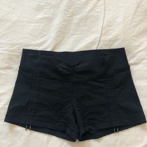 Lululemon Shorts Size 8